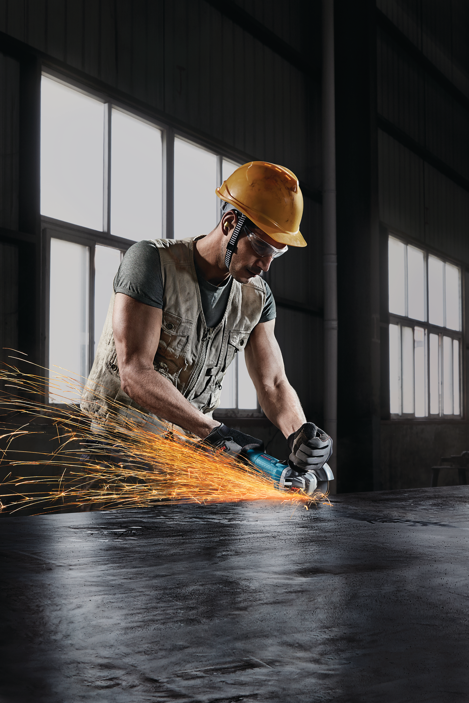 Bosch Professional GWS 9-115 Avuç Taşlama Makinesi - Resim 2