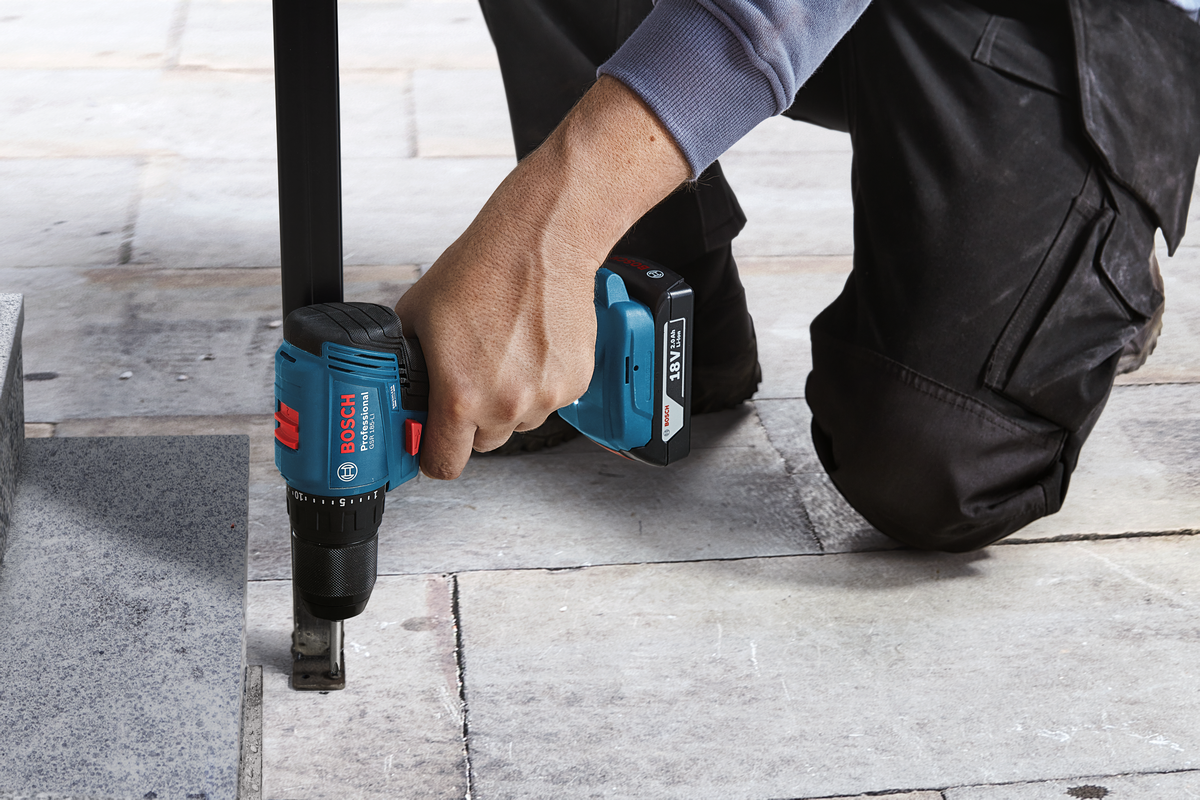 Bosch Professional GSR 185 LI Akülü Delme Vidalama Mak. 2 x 2.0 Ah; Case - Resim 3