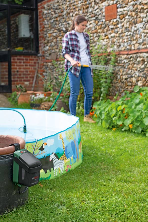 Bosch GardenPump 18V-2000 Akülü Bahçe Pompası - Resim 3